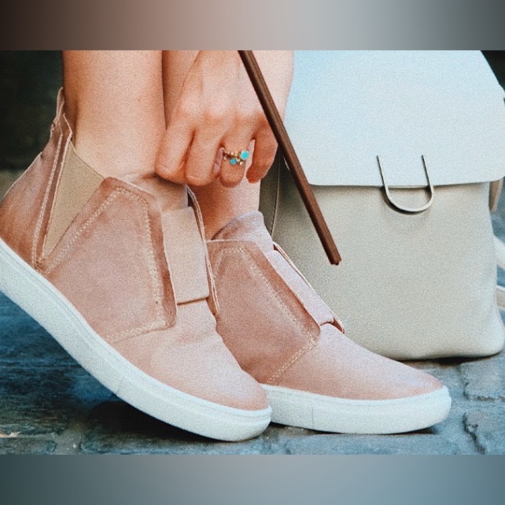 Miz Mooz Laurent Chelsea Sneaker